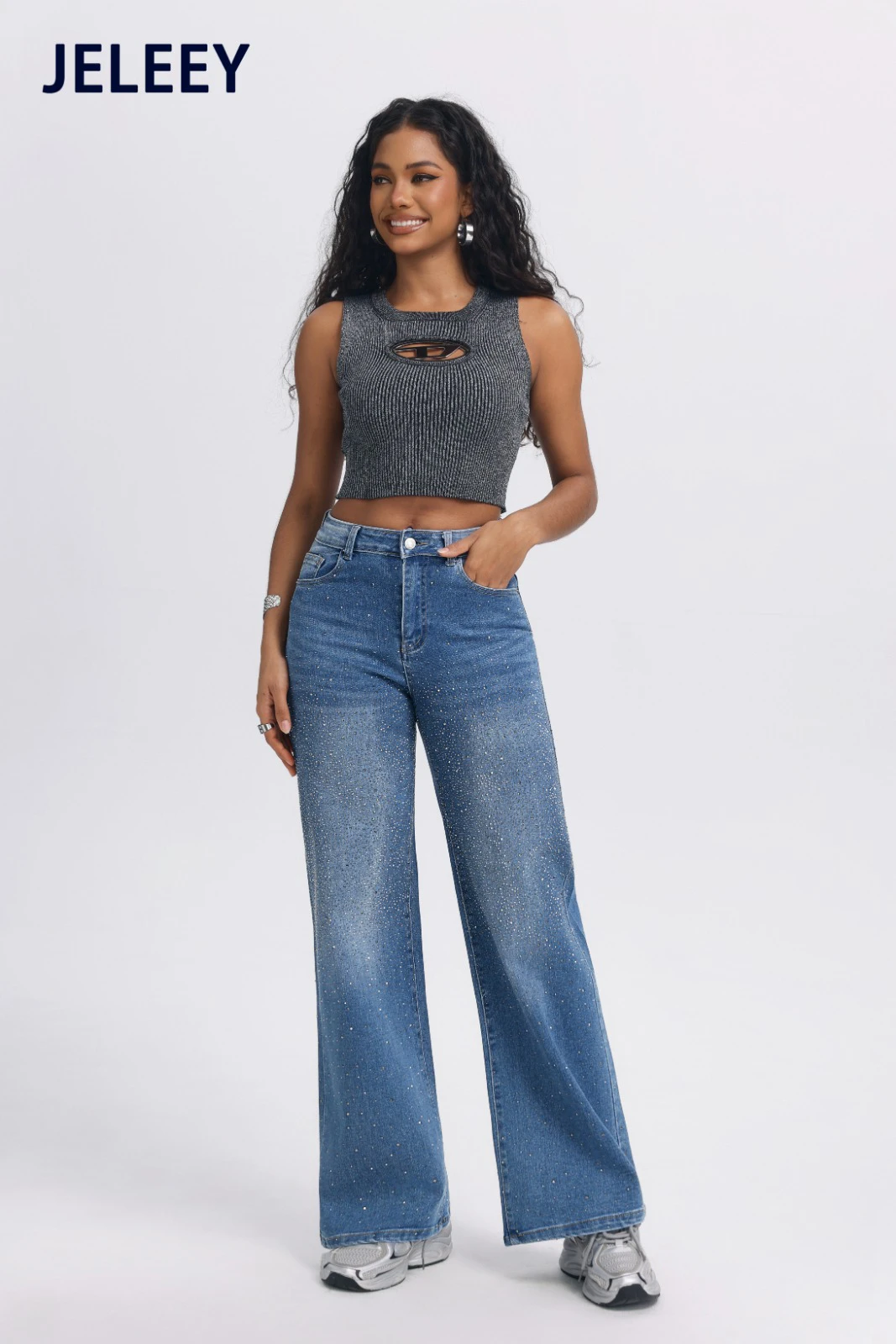 Jeans de corte acampanado con detalles brillantes para mujer-D9050