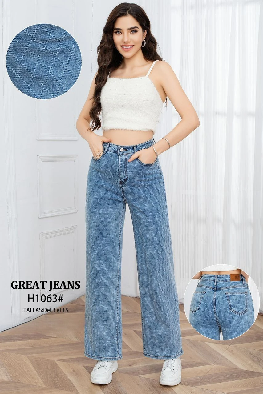 Jeans de corte recto con patrón texturizado-H1063