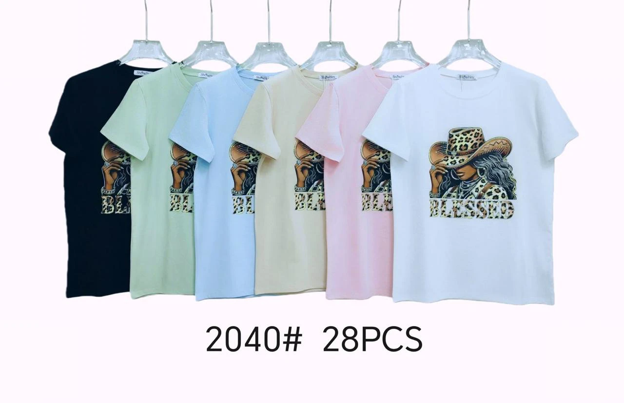 Playera de mujer con estampado de vaquera-2040