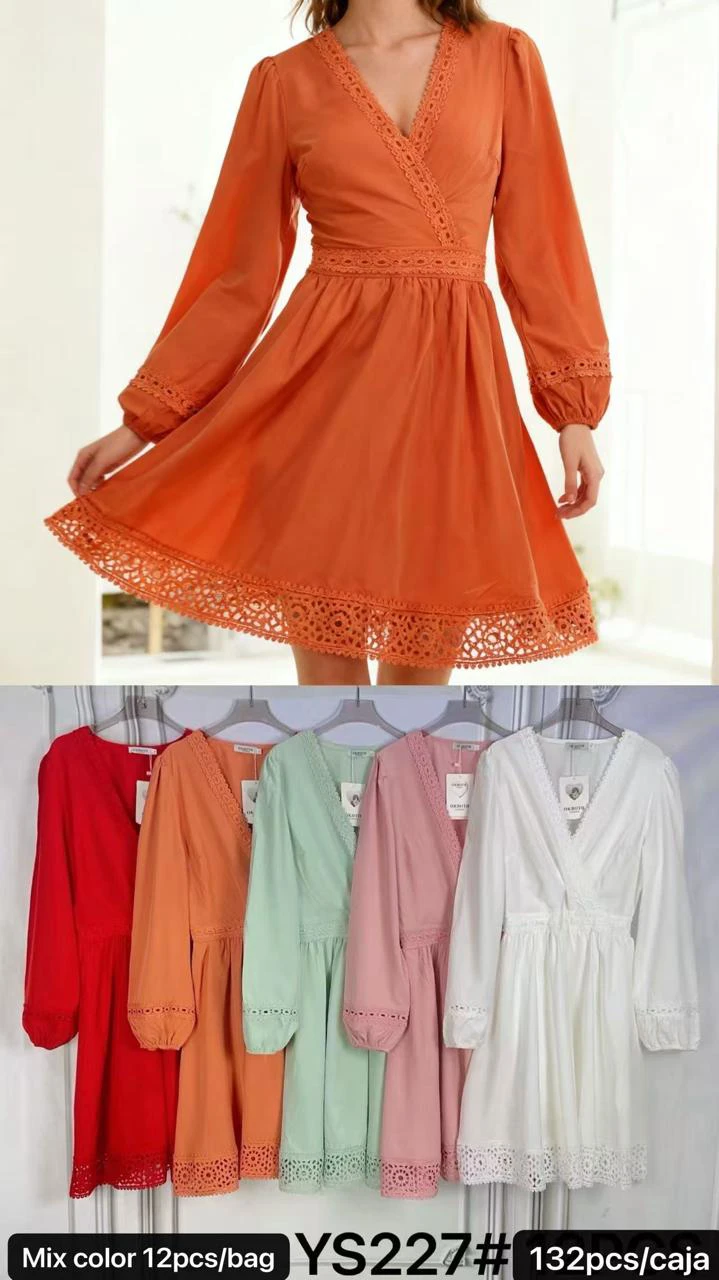 Vestido corto con detalles de encaje y cuello V-YS227