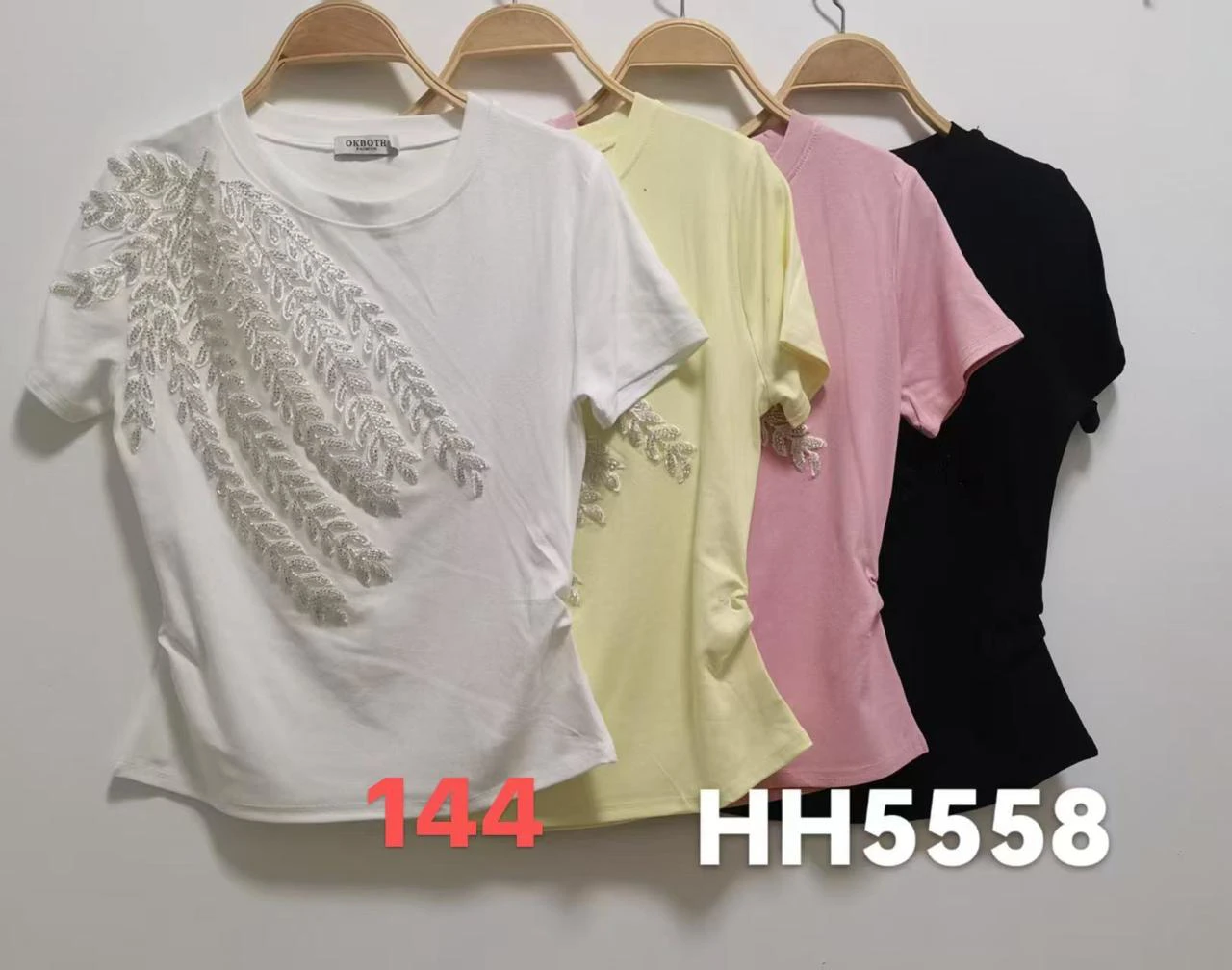 Playera estampada con detalle de hojas-HH5558