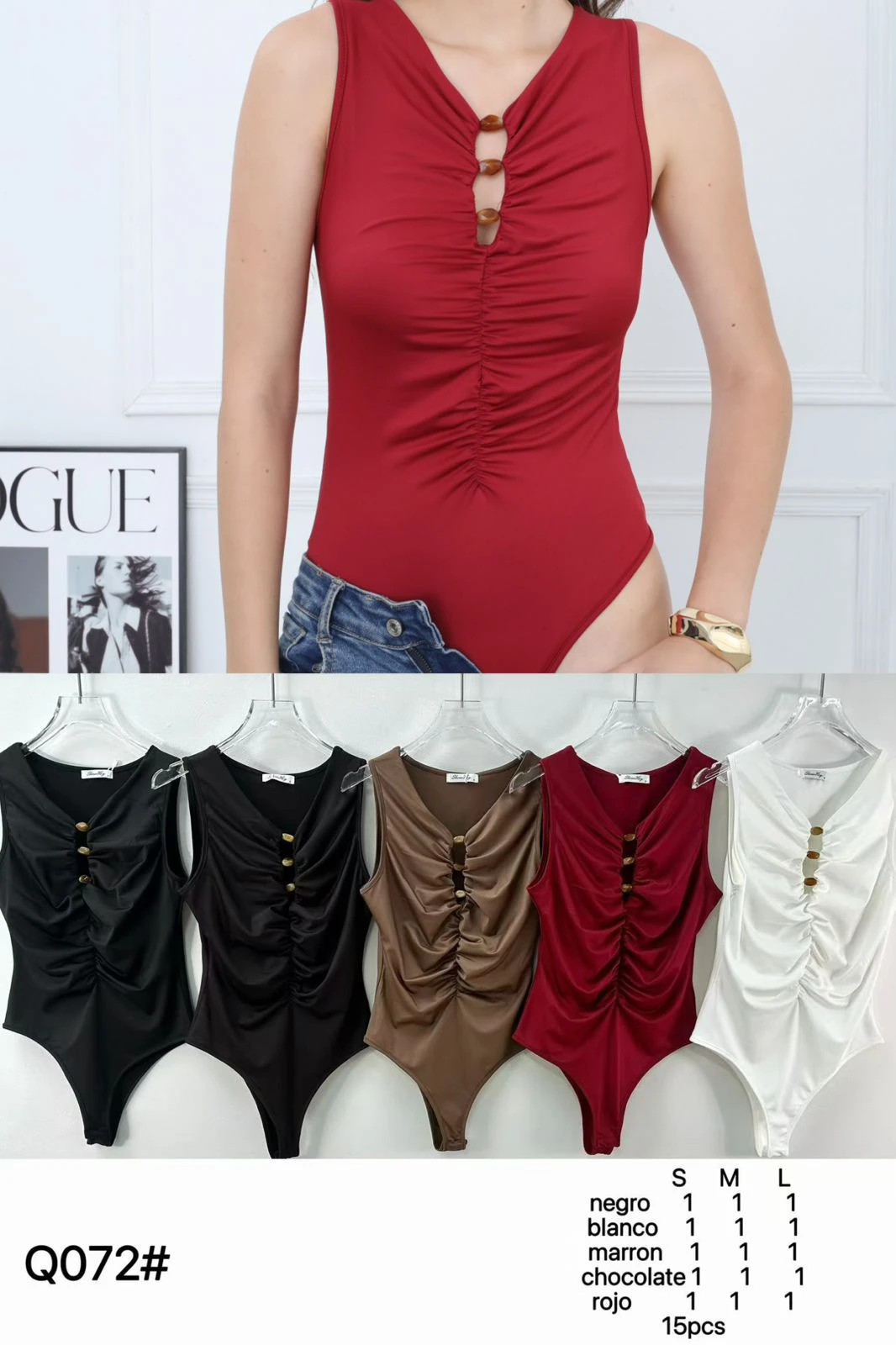 Bodysuit con fruncido y botones decorativos-Q072