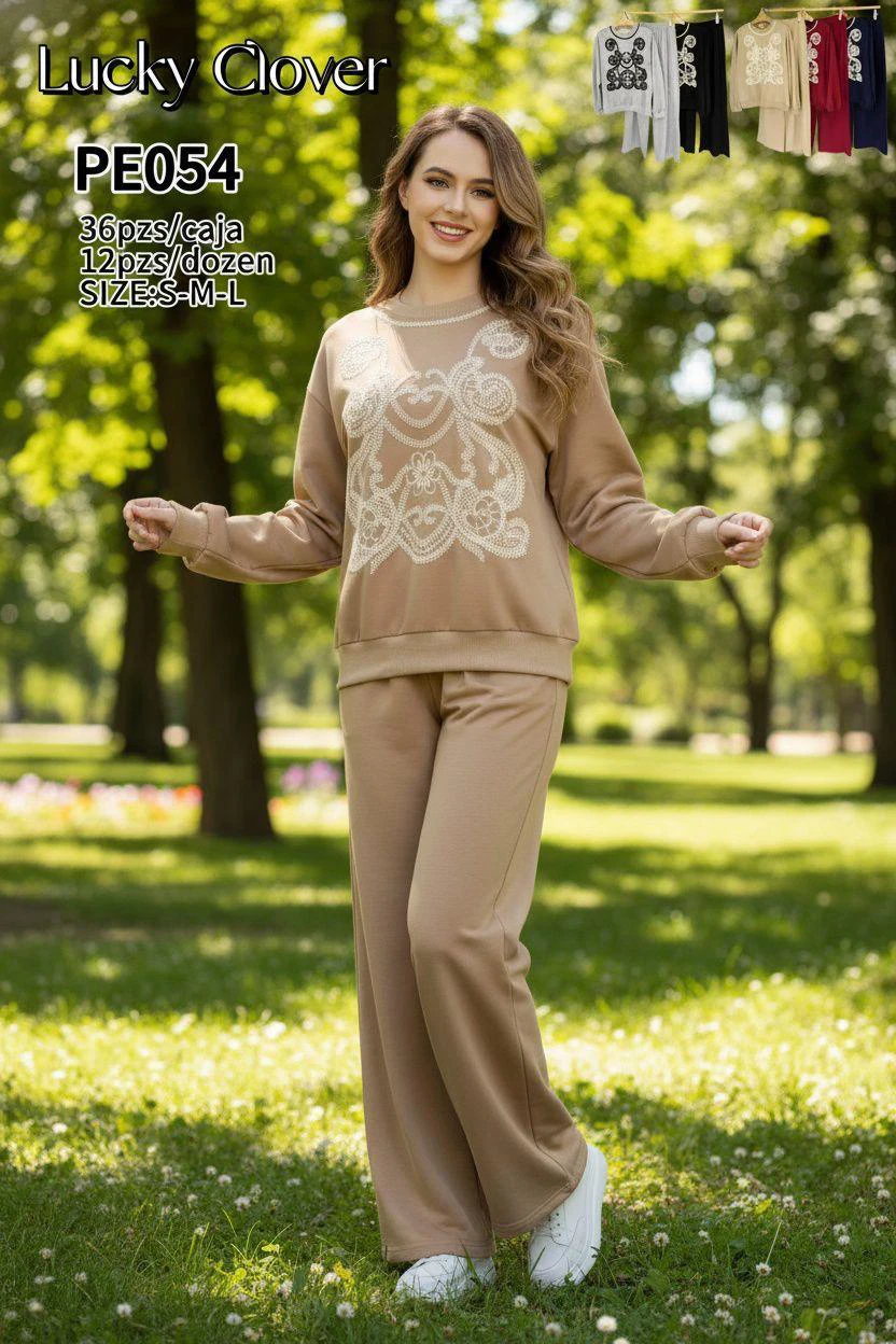 Conjunto de Sudadera y Pantalones-PE054
