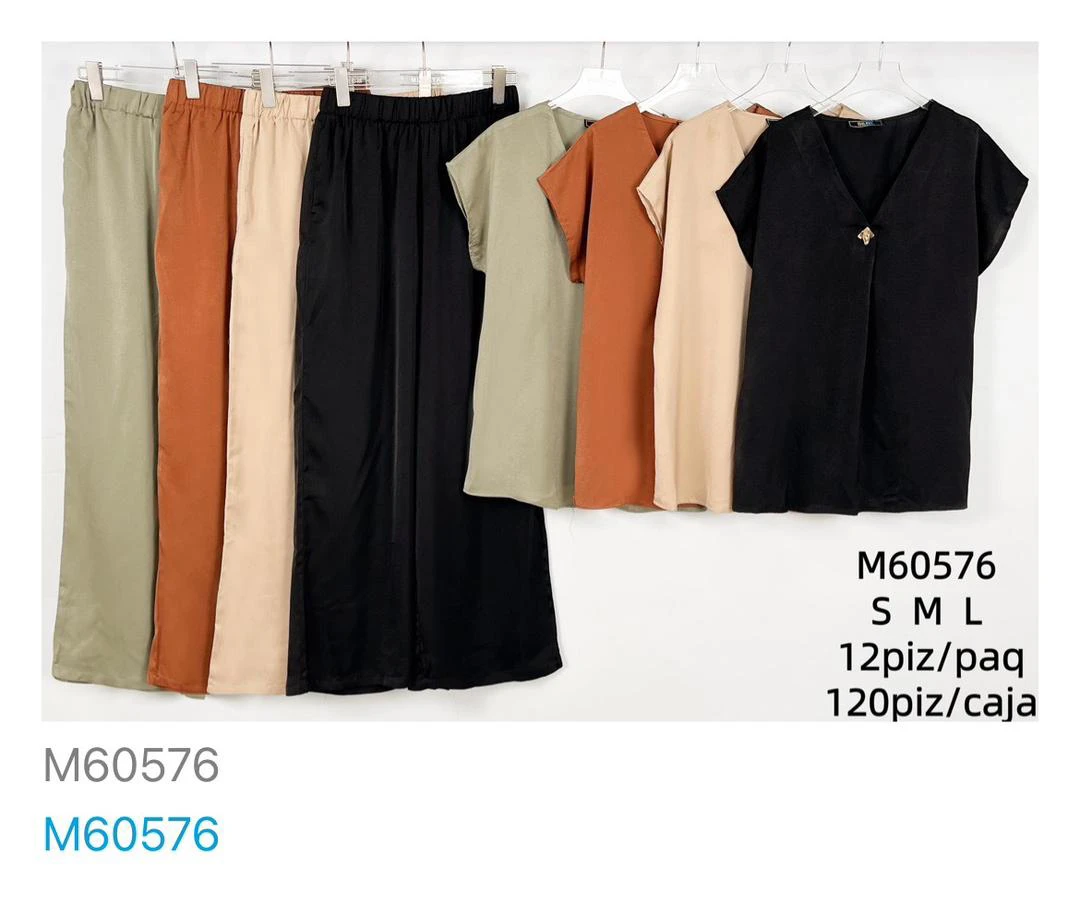Conjunto de blusa y pantalón-M60576