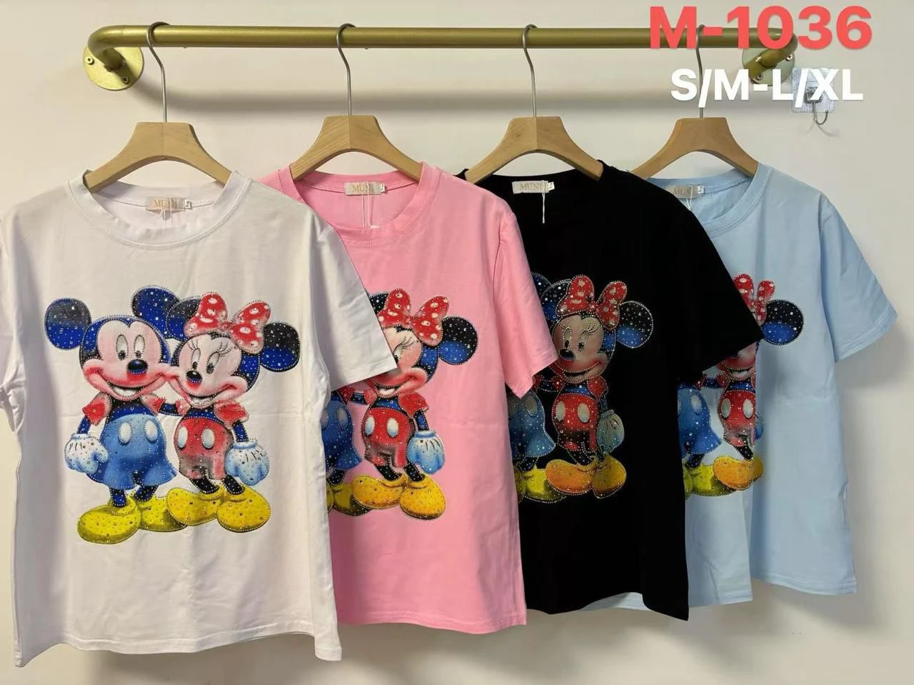 Camiseta con diseño de Mickey y Minnie-M-1036