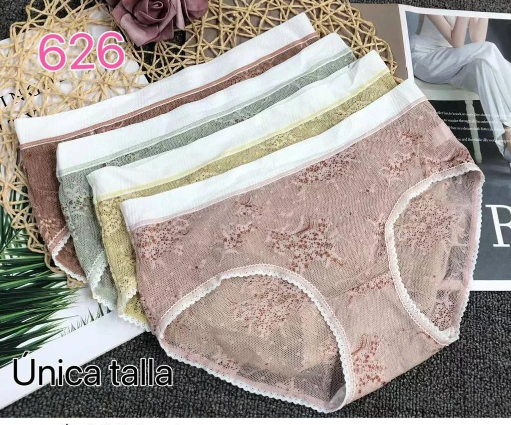 Braguitas de encaje con diseño floral-626
