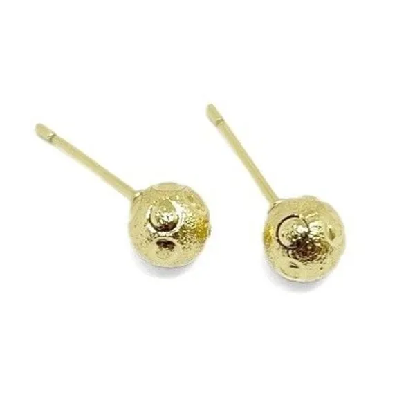 Aretes
