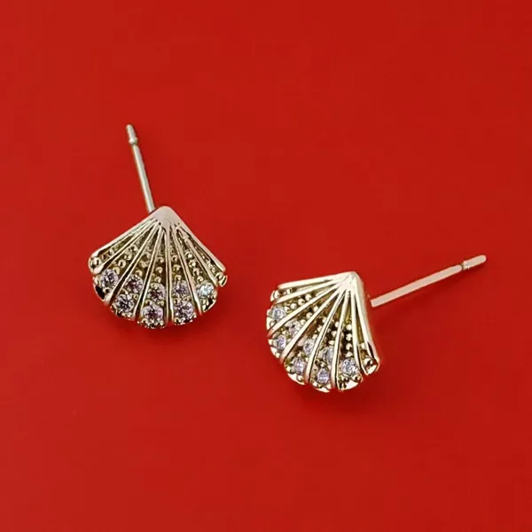 Aretes