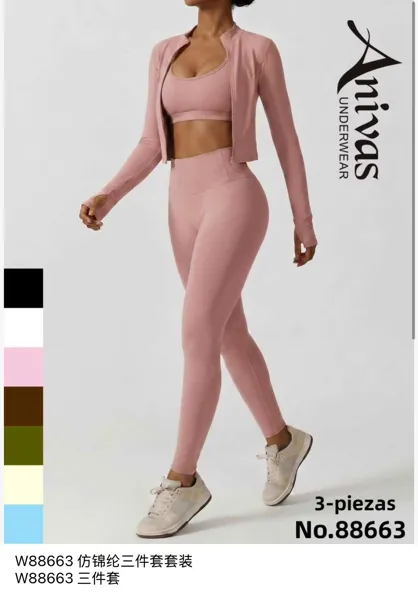 Conjunto deportivo de 3 piezas-W88663