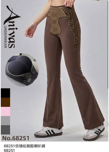 Pantalones acampanados de mujer con diseño de realce-68251