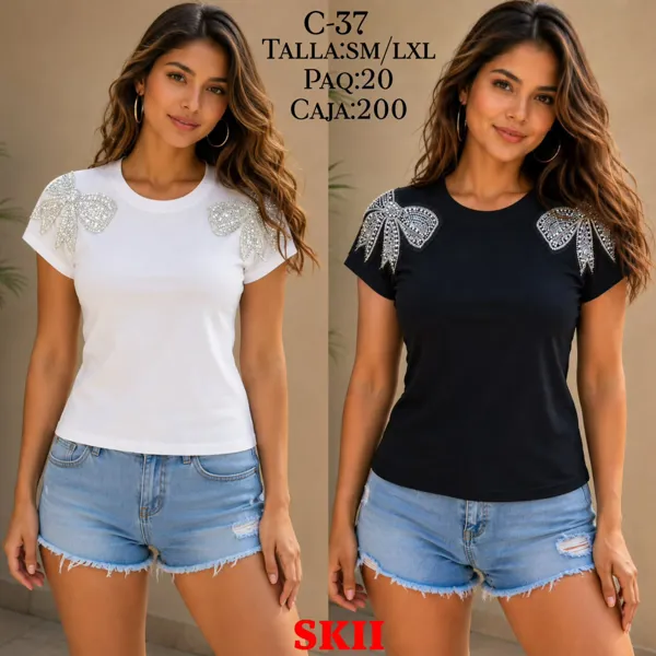 Playera básica con hombreras decoradas-C37