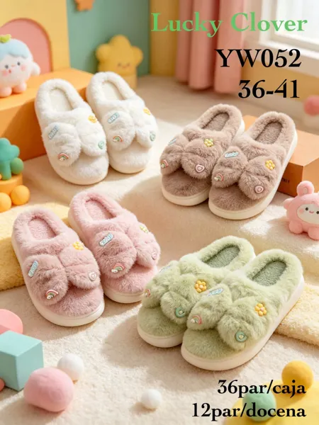 Pantuflas de peluche con apliques-YW052