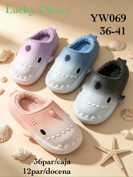 Pantuflas de Tiburón con Forro Térmico-YW069
