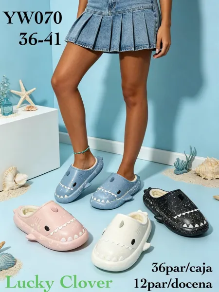 Pantuflas de Tiburón-YW070