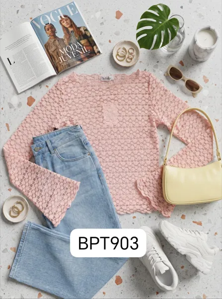 Blusa de encaje de manga larga
