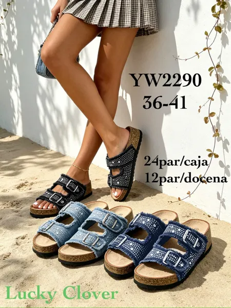 Sandalias de plataforma con dos tiras y estoperoles