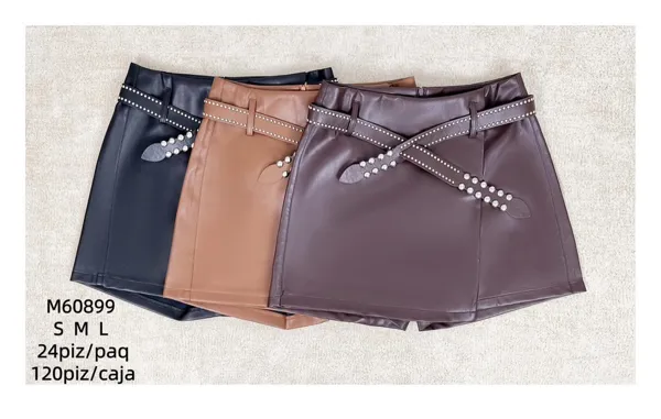 Falda pantalón con cinturón y estoperoles