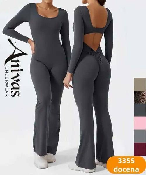 Mono deportivo de mujer con espalda descubierta y pantalón acampanado-3355