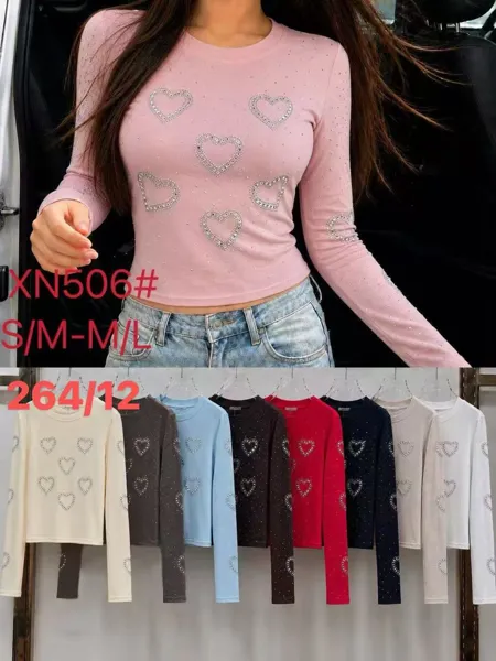 Blusa de manga larga con diseño de corazones de brillos
