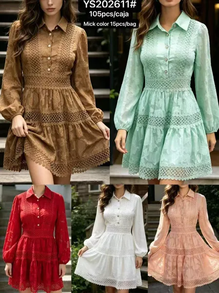 Vestido corto con encaje y manga larga