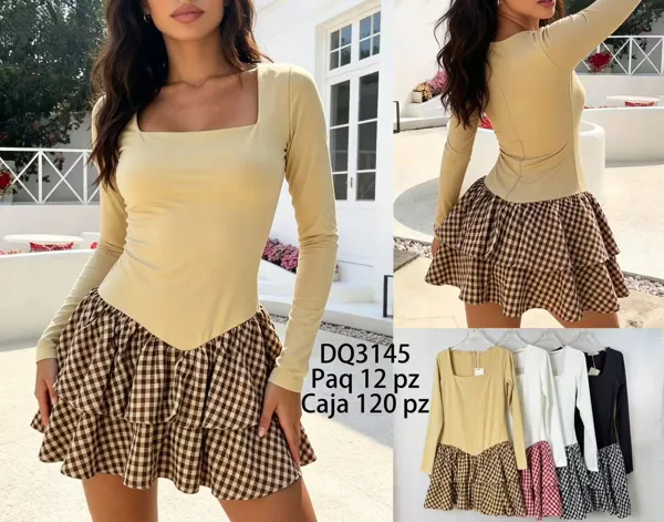 Vestido corto con falda a cuadros y mangas largas
