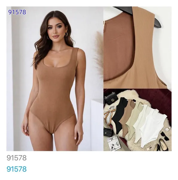 Body de tirantes acanalado