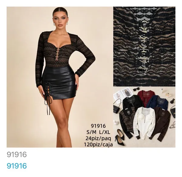 Body de encaje con cuello cuadrado y cordones