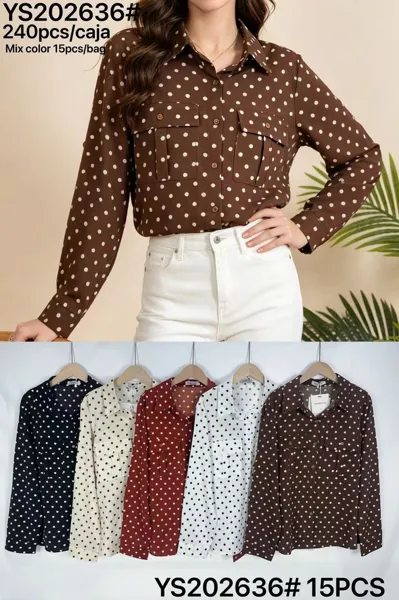 Blusa de lunares de manga larga
