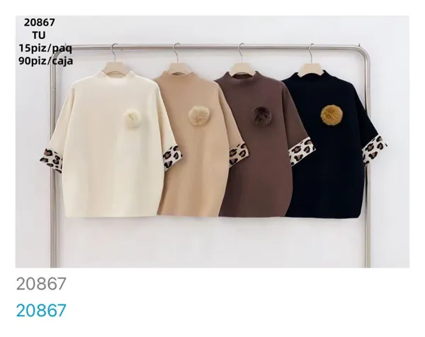 Top de punto con cuello alto, pompom y puños de leopardo