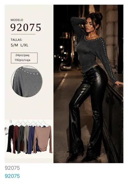 Blusa de manga larga con estoperoles
