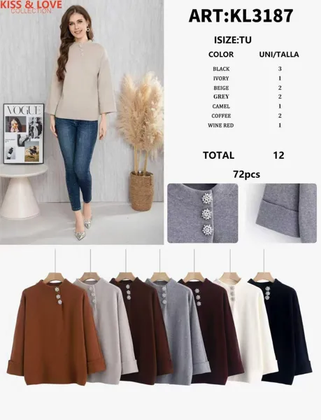 Blusa con botones decorativos