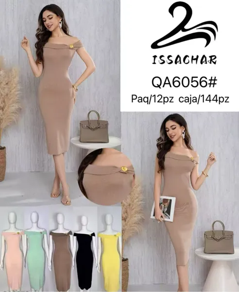 Vestido ajustado con hombros descubiertos