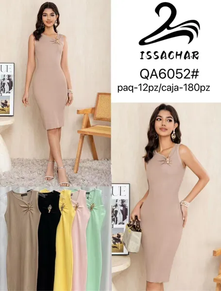 Vestido sin mangas con detalle de broche
