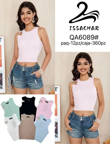 Top de tejido acanalado con detalle metálico