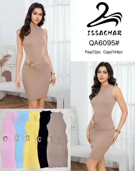 Vestido con detalle de hebilla