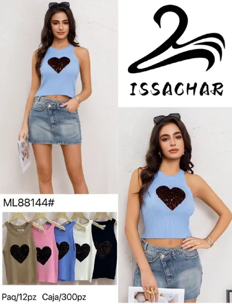 Top acanalado con diseño de corazón
