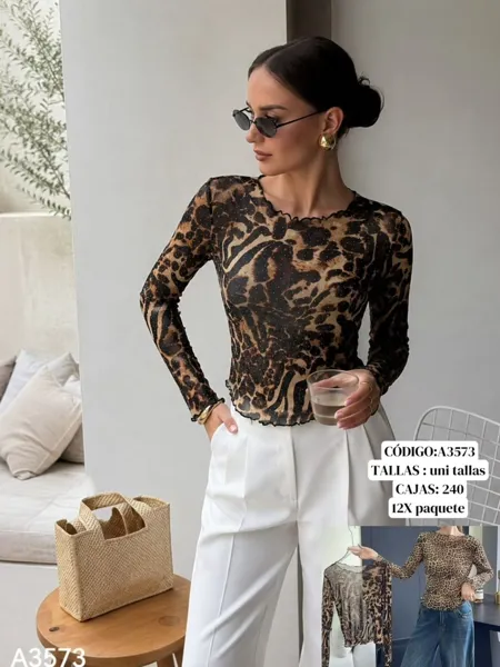 Blusa de manga larga estampado animal print