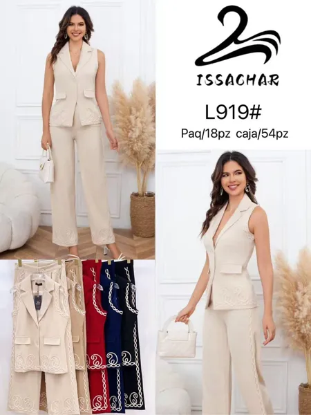 Conjunto de chaleco y pantalón