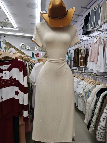 Vestido con pedrería