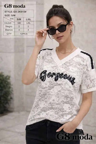 Blusa de encaje con diseño
