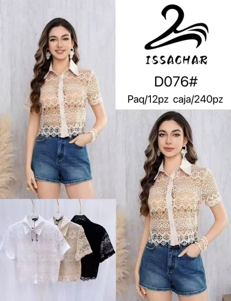 Blusa de encaje con cuello