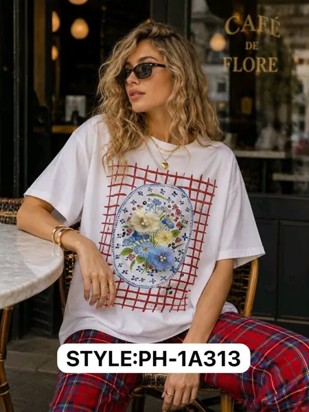 Playera con estampado floral