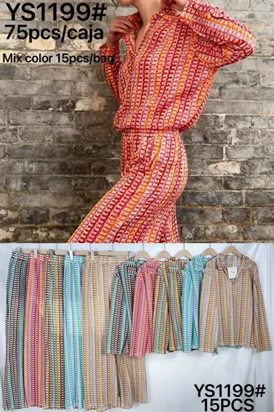 Conjunto de blusa y pantalón estampado