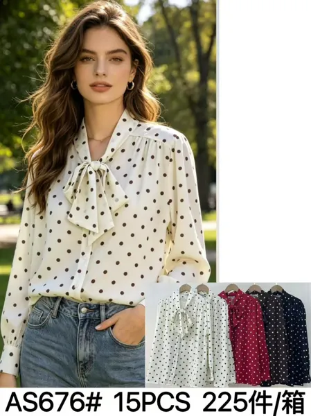 Blusa con lazo y estampado de puntos