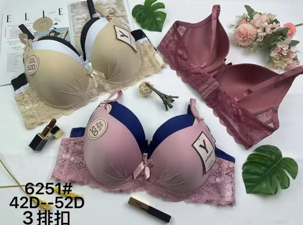 Conjunto de brasier push-up y pantaleta con encaje