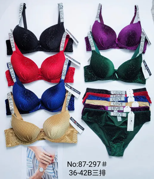 Conjunto de brasier push-up y pantaleta con tirantes LOVE de pedreria