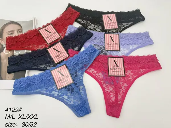 Tanga hilo de encaje floral suave