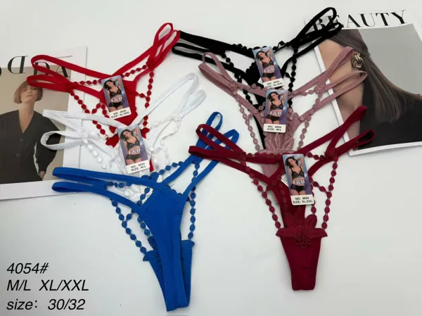 Tanga hilo con tiras cruzadas y aplicacion de flor