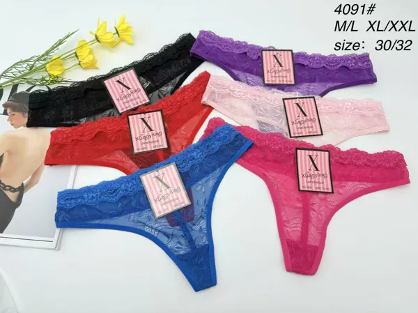 Tanga hilo de encaje floral transparente