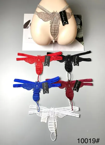 Tanga abierta de encaje con abeja bordada y perlas